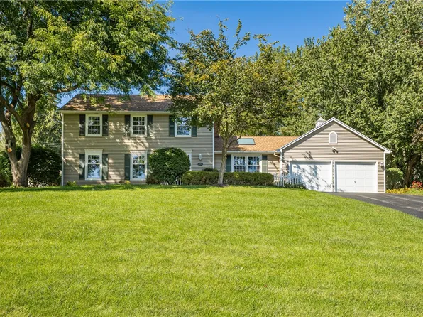 7266 Highview Trl, Victor, NY 14564