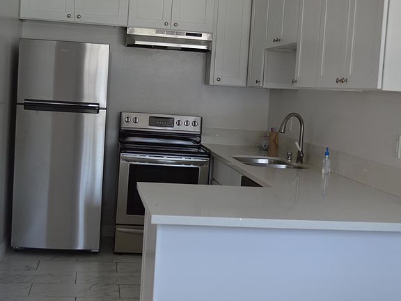 2nd image of 1441 Manhattan Beach Blvd #A