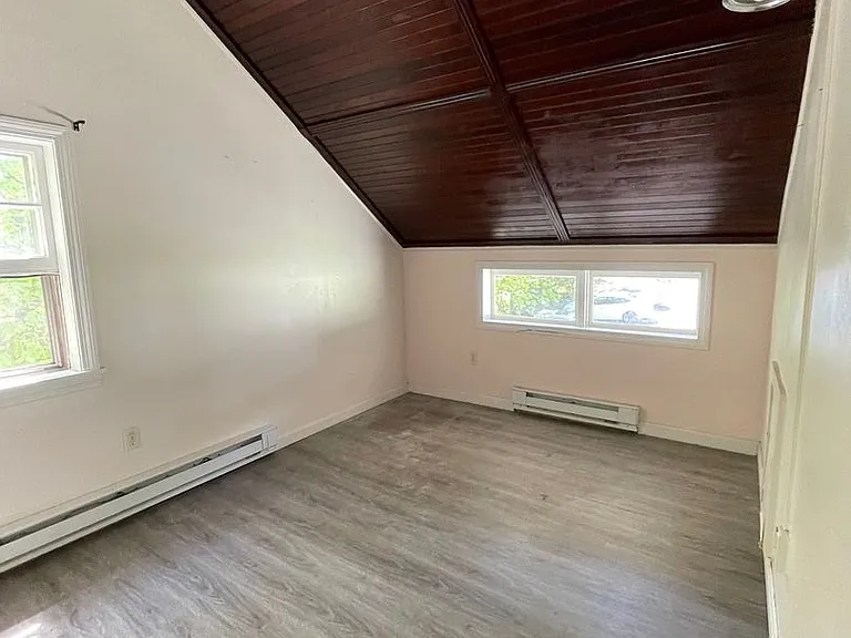 81 Torrington Ave #5 — Photo 2