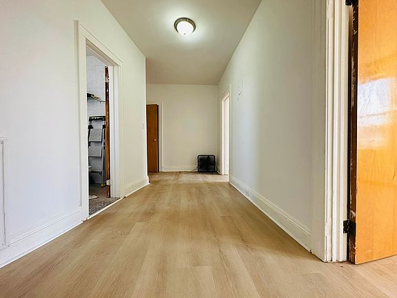 3rd image of 60-01 Metropolitan Ave #1P