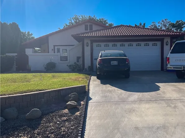 26513 Voyage Ln, Helendale, CA 92342