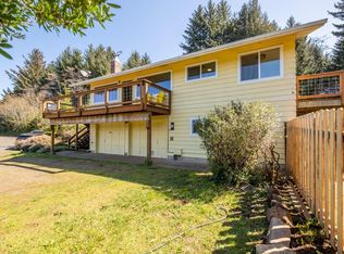3048 NE East Line Rd, Yachats, OR 97498