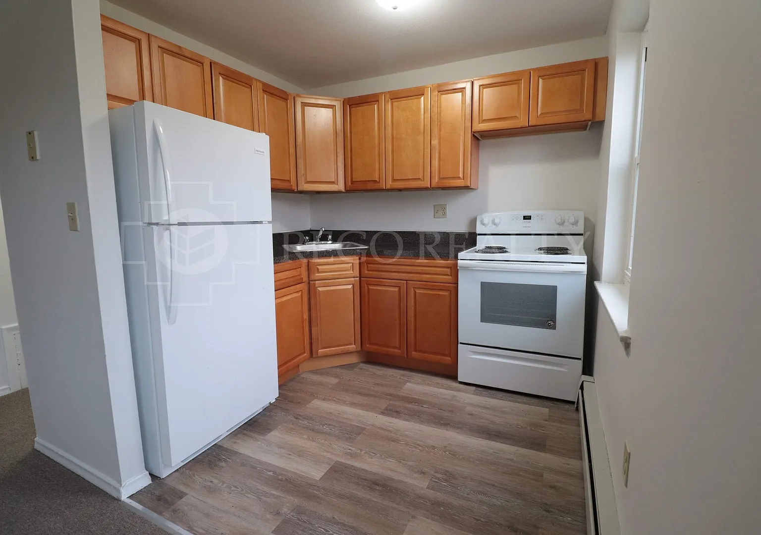 322 Hudson St / Luca Investments LLC — Photo 3