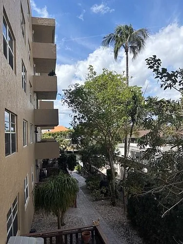 1421 S Ocean Blvd Photo 1
