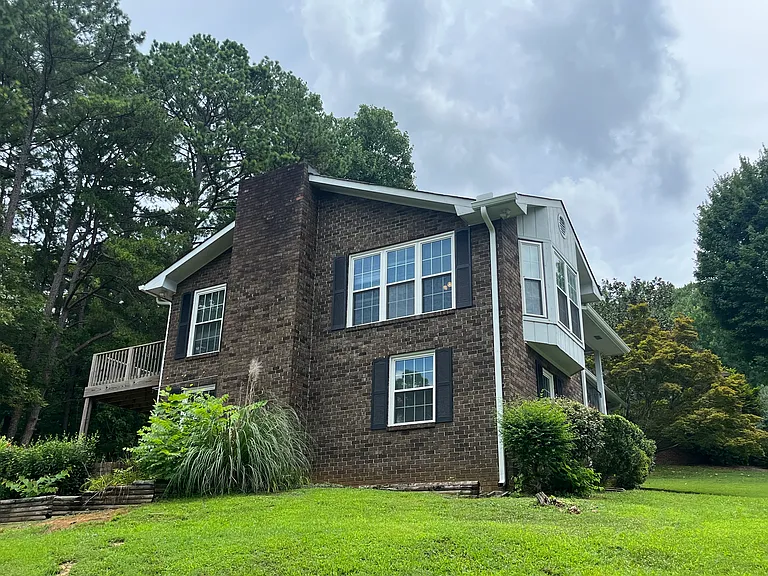 1705 Springview Ln — Photo 3