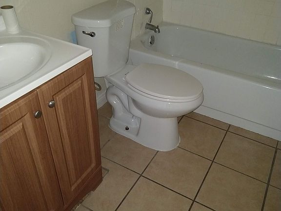 3rd image of 1842 Harvard St APT A