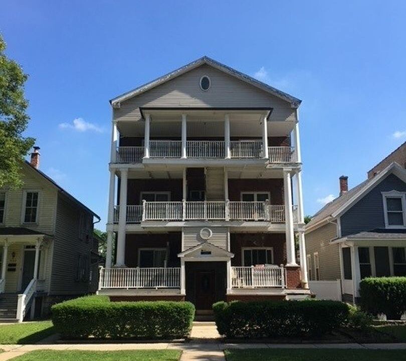 1st image of 1120 Ontario St #103