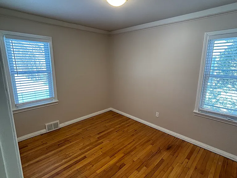 1831 Bowers Ave — Photo 8