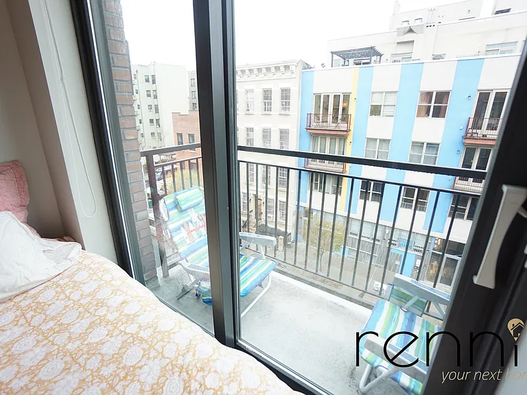 396 S 5th St #4F — Photo 6