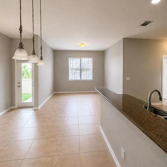 9064 Plymouth Pl — Photo 4