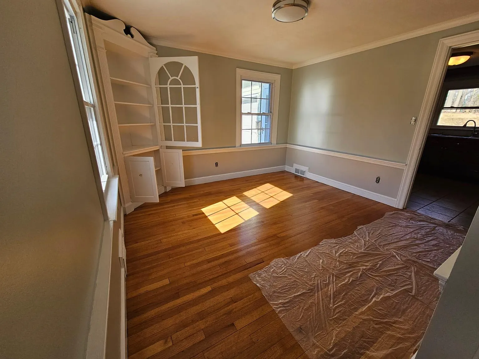 263 Burbank Rd — Photo 4