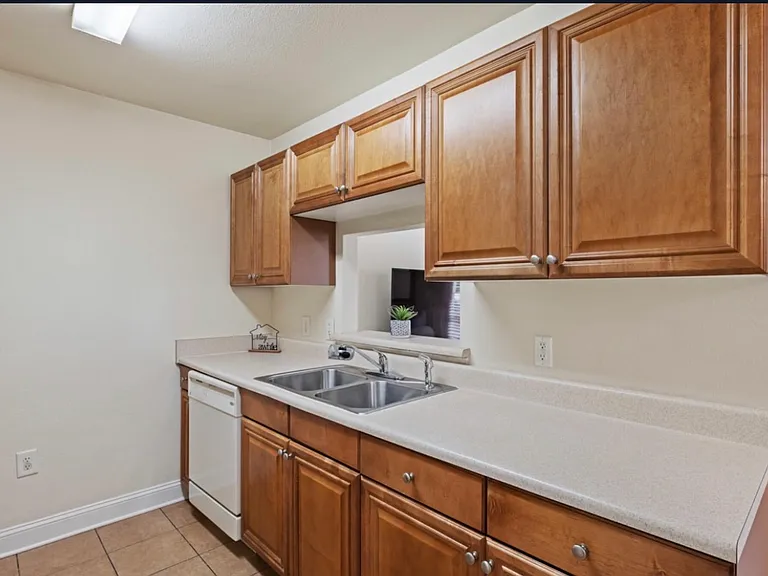 789 Majestic Dr — Photo 9
