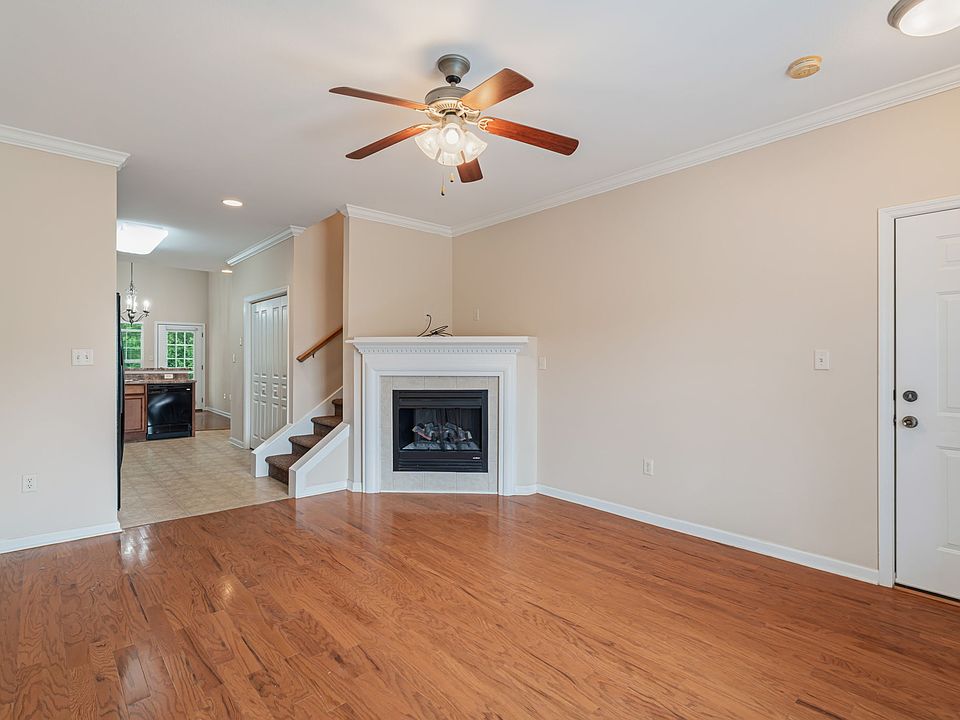 1st image of 10810 Carpenter Run Ln