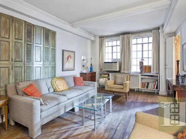 333 East 43rd Street image 1 of 5