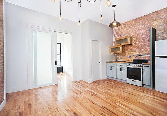 5th image of 472 E 138th St #3B
