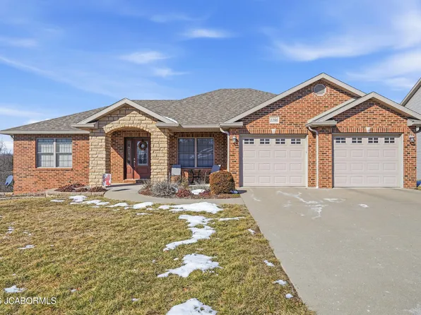 1186 Choctaw Ridge Dr, Holts Summit, MO 65043