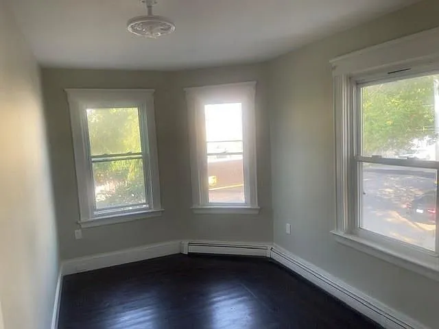 1375 Broad St #2F — Photo 2