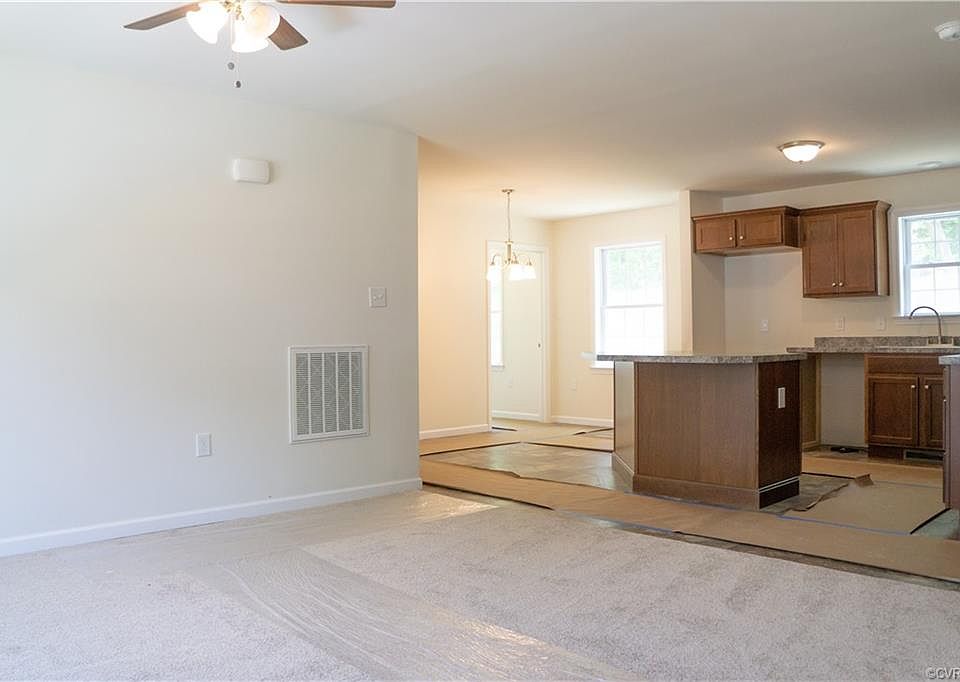 2nd image of 4524 Summer St