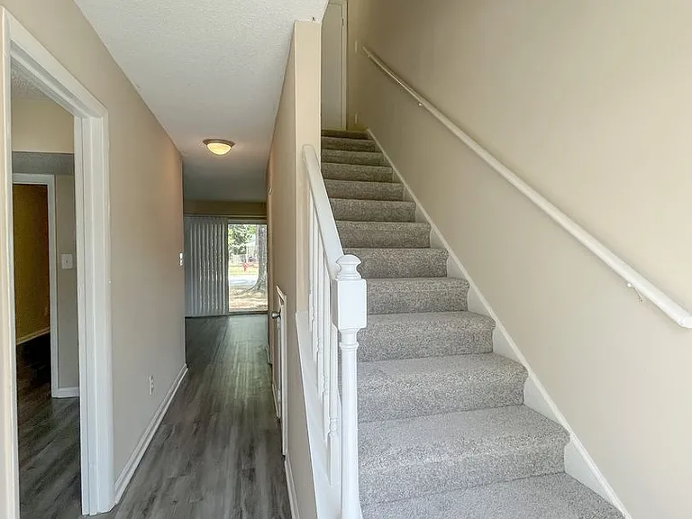 Brynn Marr Village — Photo 2
