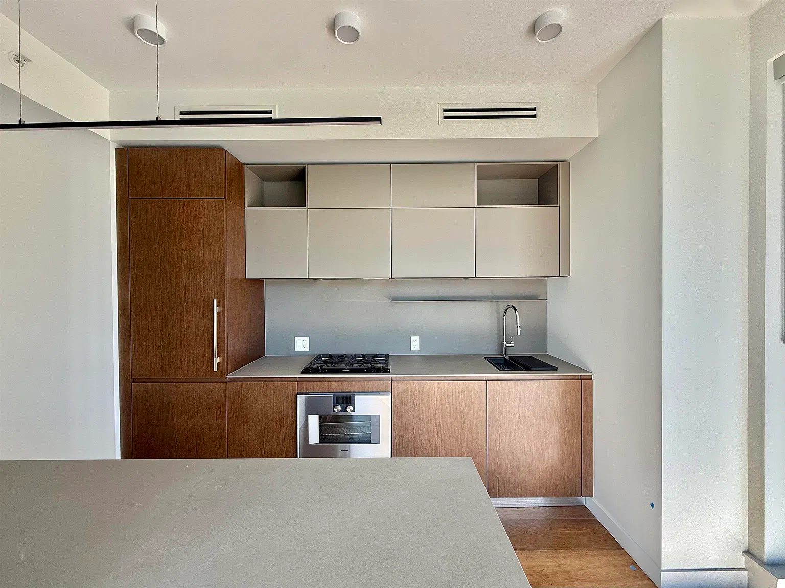 1 bed, 490 sqft, $2,750 — Photo 4