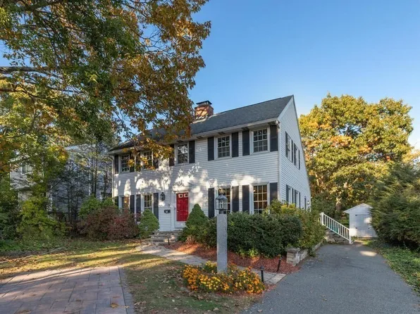 75 Woodland S, Lynn, MA 01904