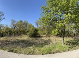 131 Oregon Ln, Kimberling City, MO 65686