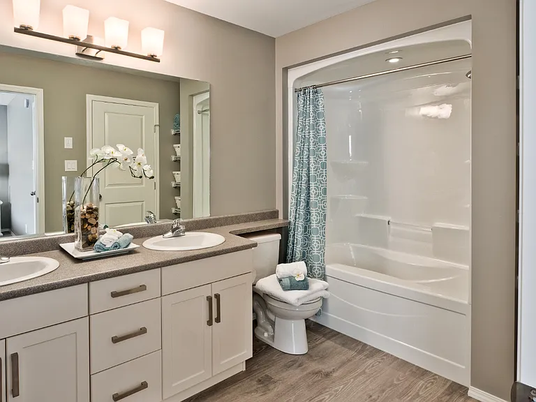 10 Foxdale Way — Photo 39