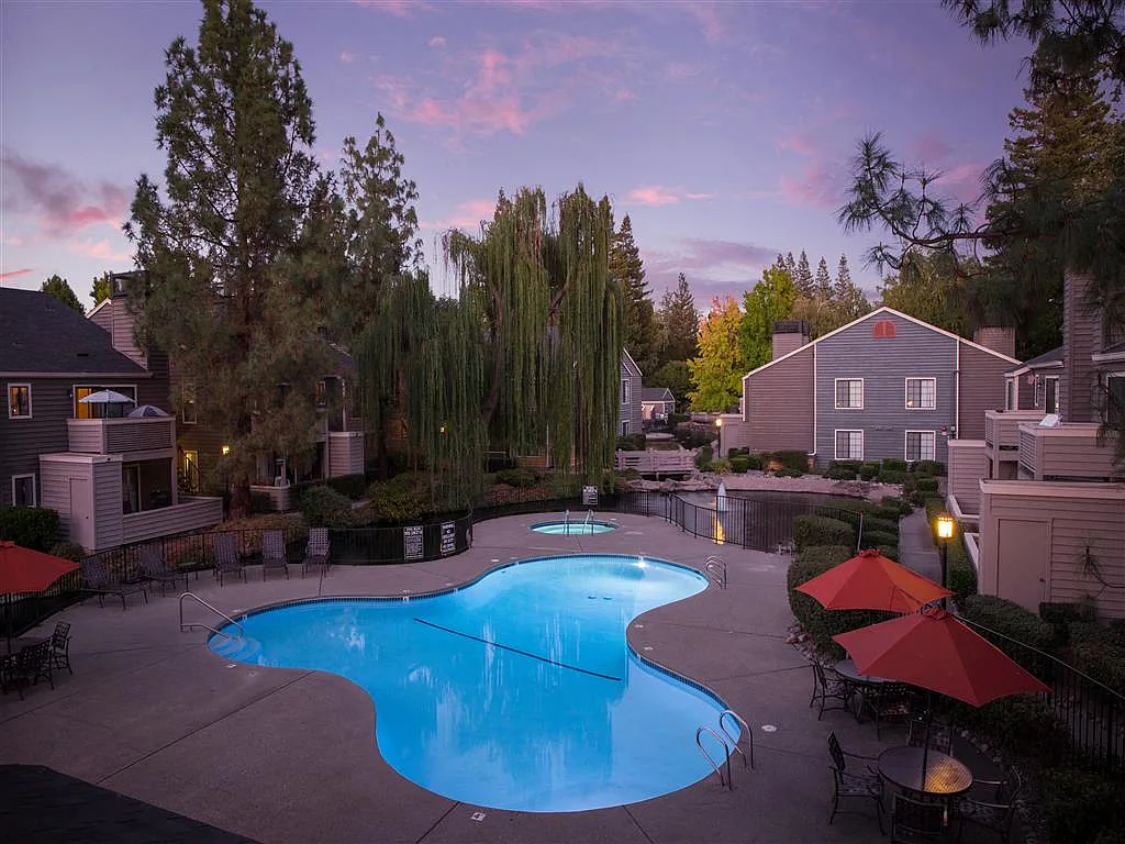 Hidden Lake Condominium Rentals — Photo 3