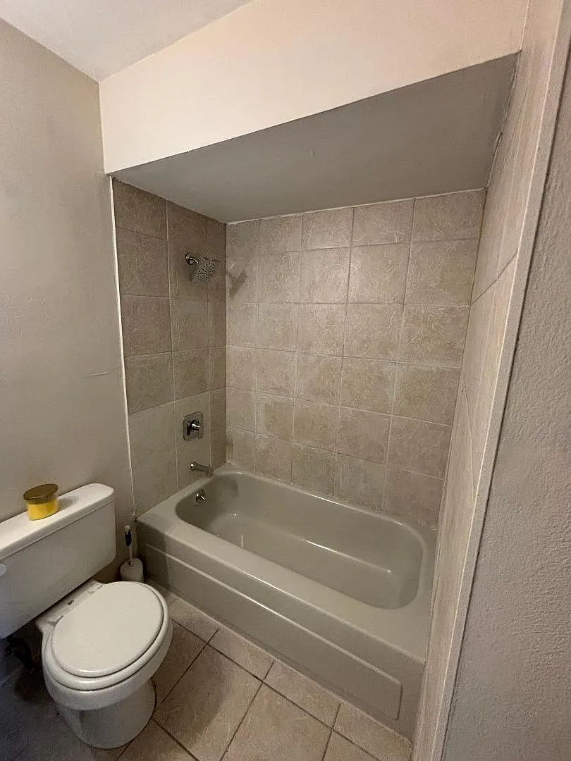 2 bed, 800 sqft, $1,250 — Photo 2