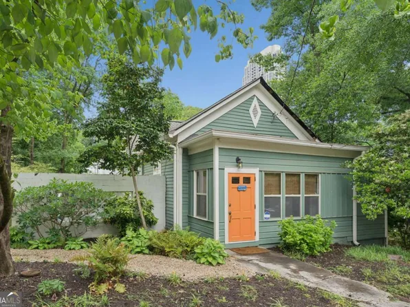 1248 Barnes St NW, Atlanta, GA 30318