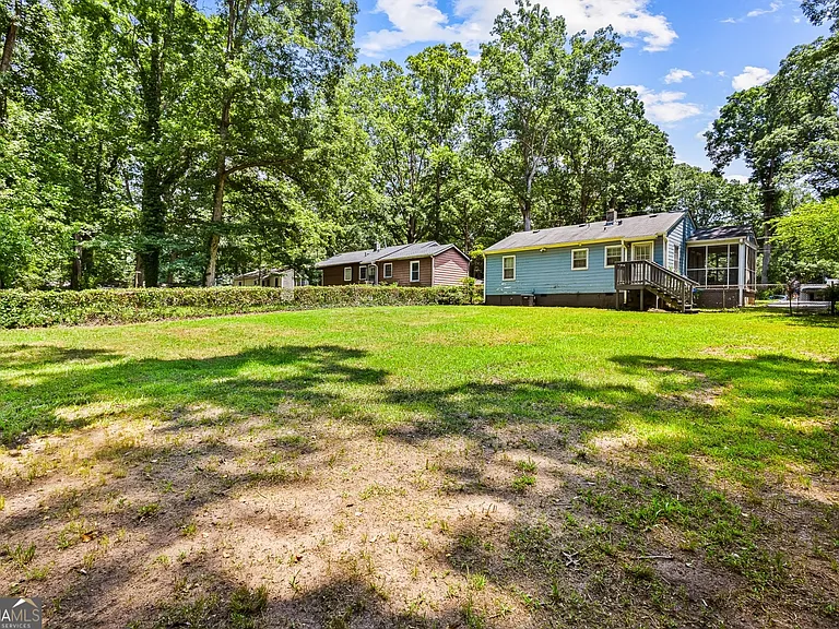 4150 Hanes Dr — Photo 18