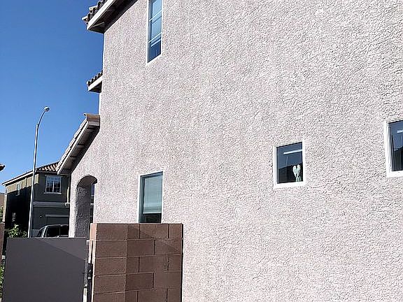 3rd image of 688 Marlberry Pl