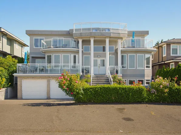 15441 Royal Ave, White Rock, BC V4B 1N2