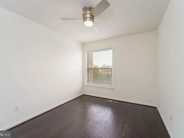 23503 Adagio Ter — Photo 32