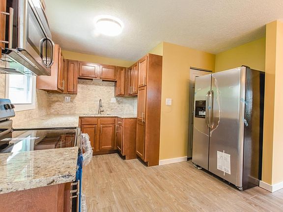 5th image of 4285 Kerr Dr