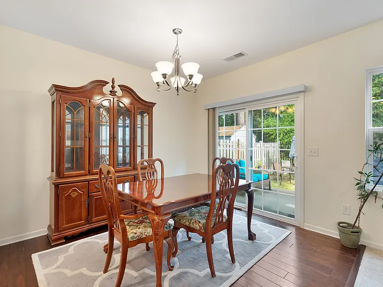 2231 Tanners Mill Dr — Photo 7