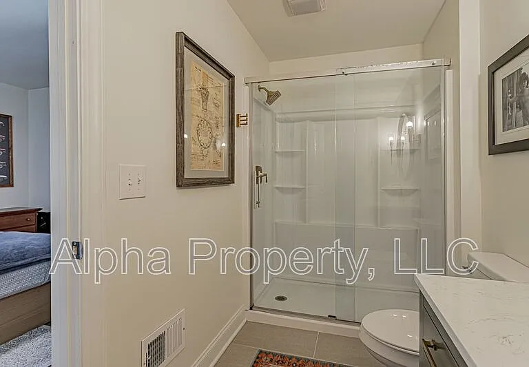 804 N Weston St — Photo 35