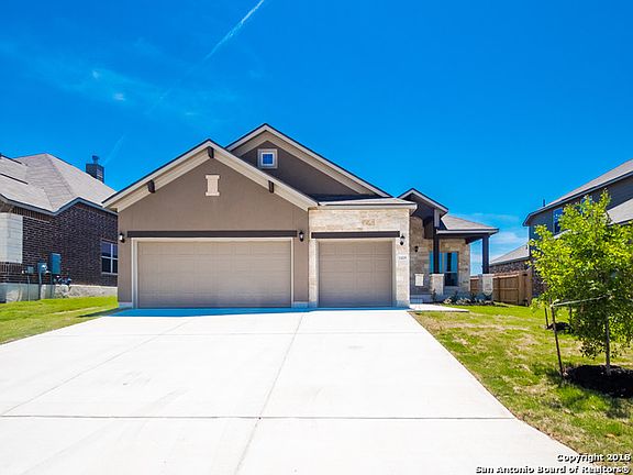 2nd image of 1418 Garden Laurel