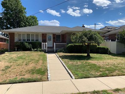 381 Garden Boulevard, Garden City South, NY, 11530