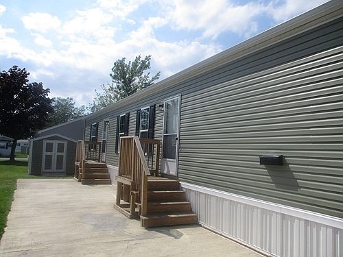 2nd image of 71 Jenny Ln