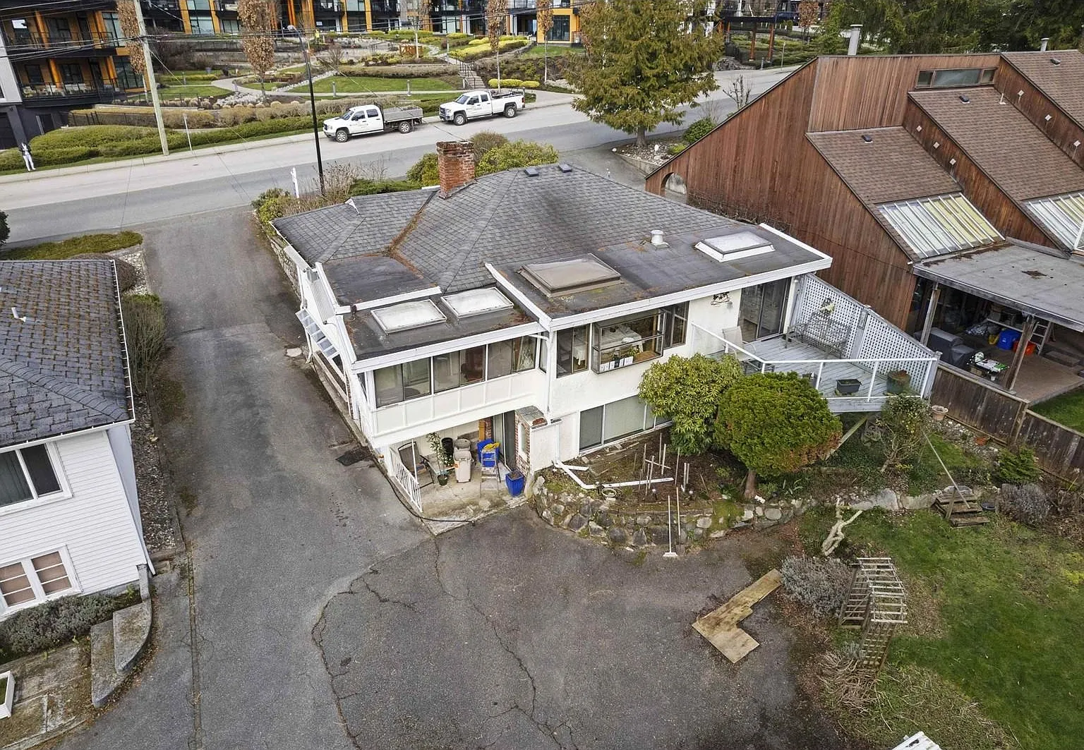 3 bed, 2000 sqft, $3,300 — Photo 4