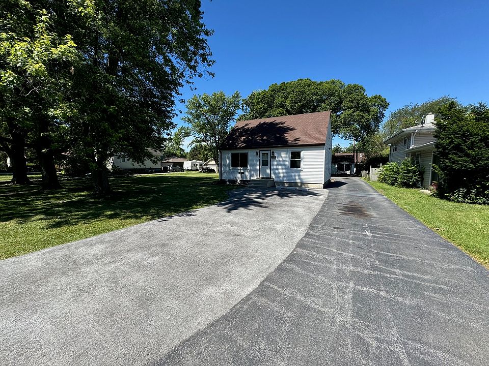 1st image of 138 N Campbell Ave