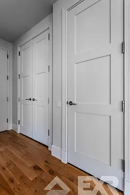 Rented by The KCI Group | media 10