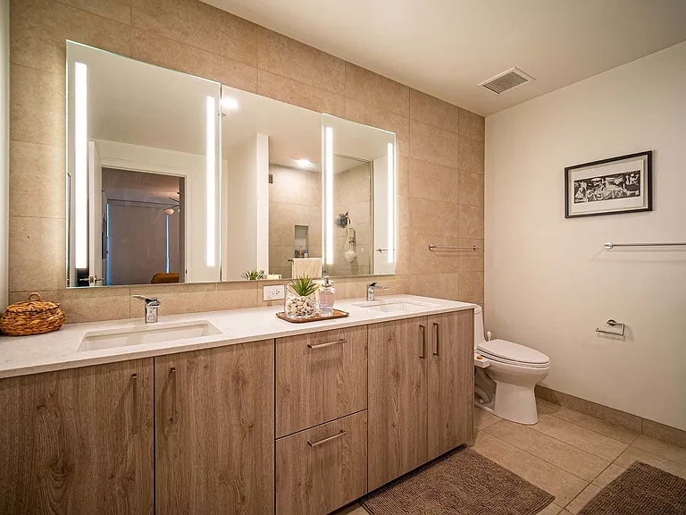 211 N Harbor Dr #1303 — Photo 9
