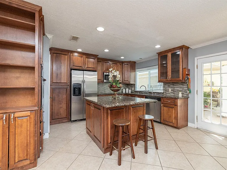 8102 Tall Firs Ln — Photo 14