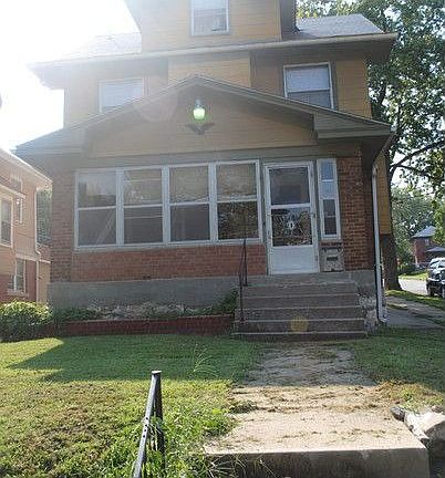 2nd image of 300 Kensington Ave