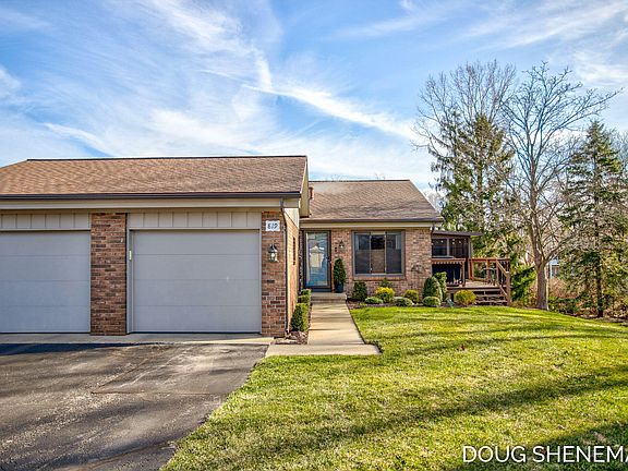 3rd image of 819 Apple Blossom Ln #12