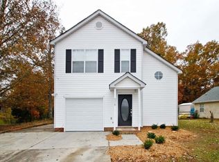 6318 Martin Lake Rd, Charlotte, NC 28227