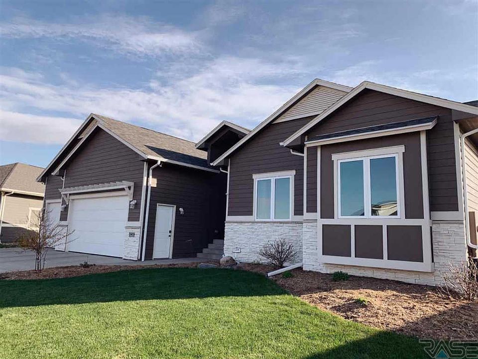 2nd image of 2409 S Durango Cir