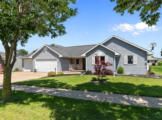 2040 Mayflower St, Kaukauna, WI 54130